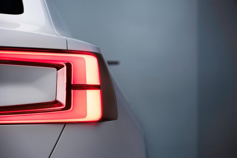  Volvo Concept 40.2 2016 года  (фото 7 из 25)